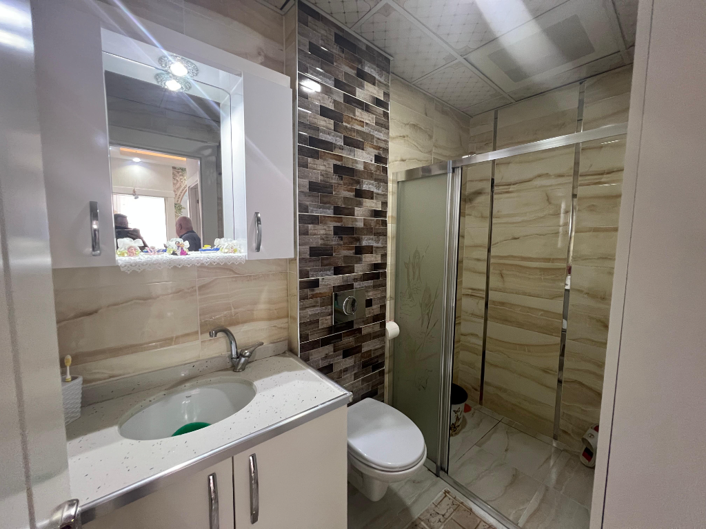 SARIGELİNDEN KARATAŞ MERKEZDE SİTE İÇİ SATILIK 2+1 DAİRE FIRSATI - Sarıgelin Gayrimenkul