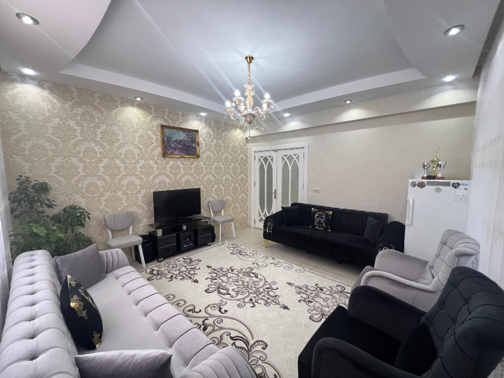 SARIGELİNDEN KARATAŞ MERKEZDE SİTE İÇİ SATILIK 2+1 DAİRE FIRSATI - Sarıgelin Gayrimenkul
